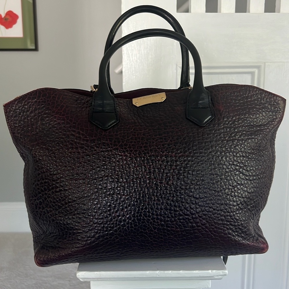 RARE Burberry burgundy pebbled Leather Tote with straps  Nordstrom collaboration - Picture 3 of 15
